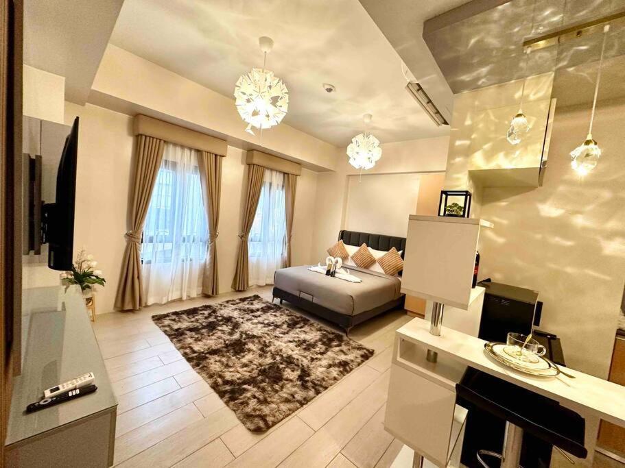 Airport Naia Terminal 3 Insane Interior Apartman Manila Kültér fotó